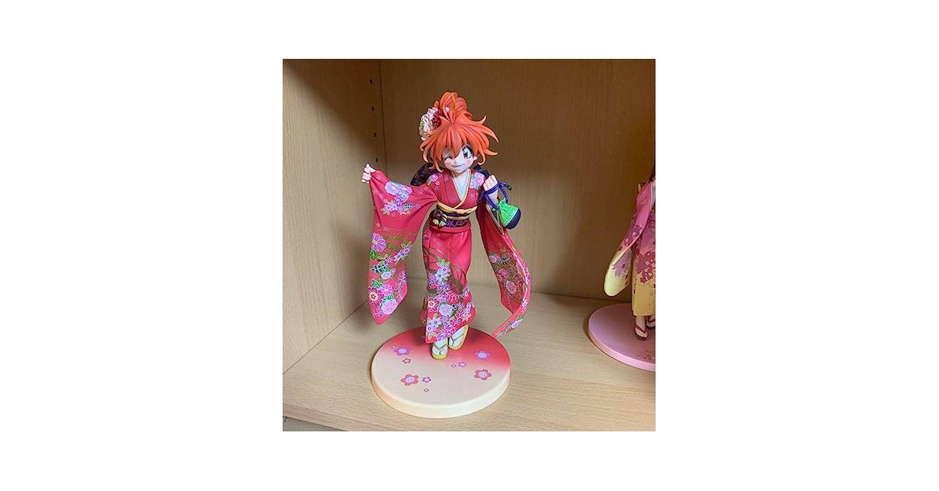 KDcolle 『スレイヤーズ』リナ=インバース 晴着Ver. 1/7 完成品… Amazon.co.jp: 『スレイヤーズ』リナ=インバース 晴着Ver. 1/7
